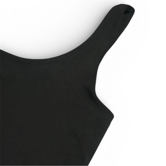 Express Body Contour High Compression Scoop Neck Tong Bodysuit - Picture 4 of 6